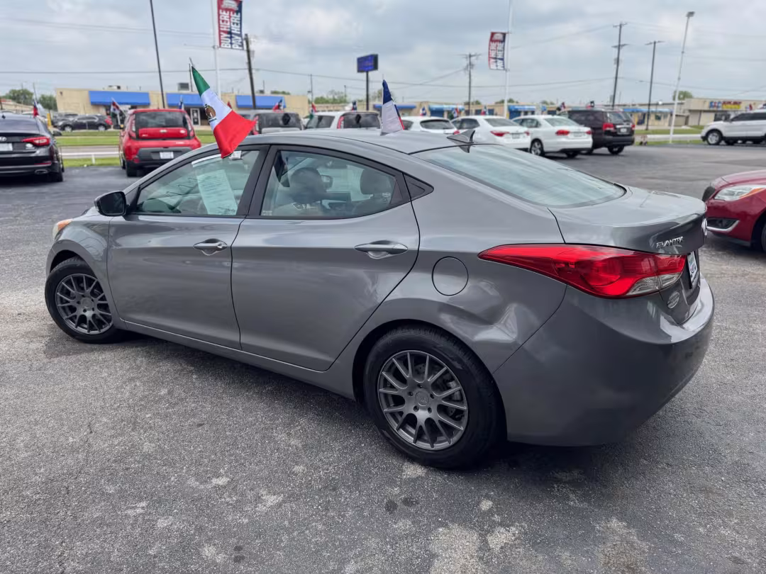 2013 Hyundai Elantra - 5NPDH4AE1DH196017 - Image #6