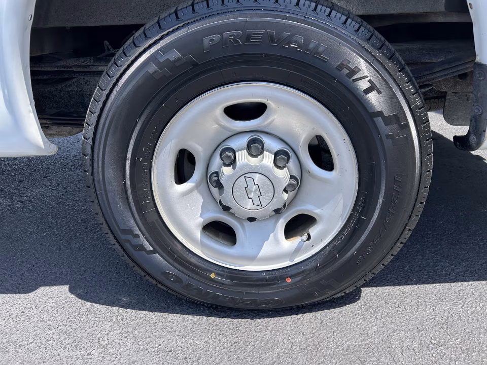 2016 Chevrolet Express Cargo Work Van - Photo 10