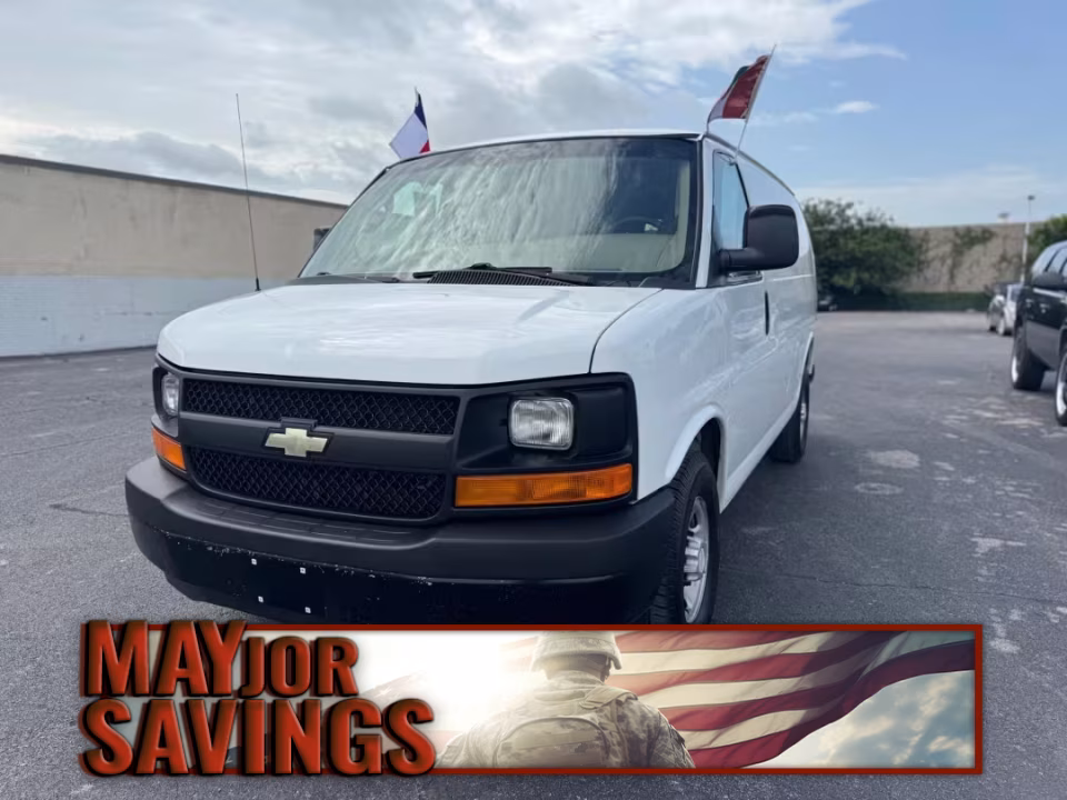 2017 Chevrolet Express 2500 Work Van HD's photo
